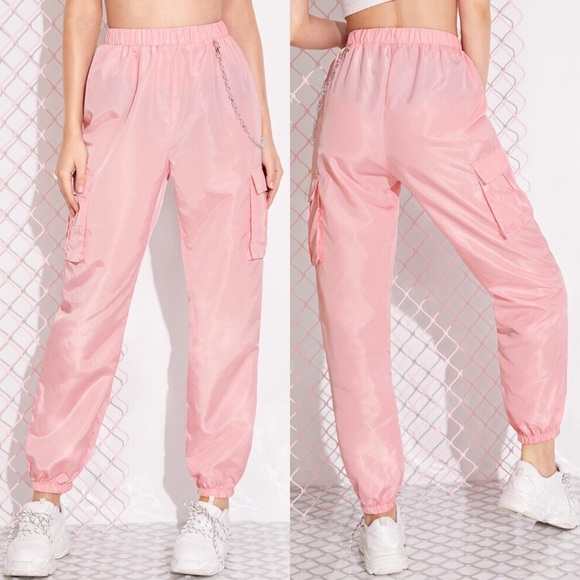 pink cargo pants with chain
